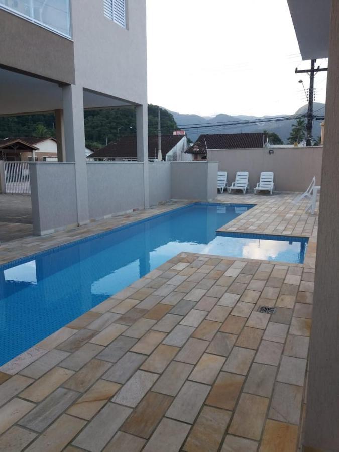 Em * Ubatuba